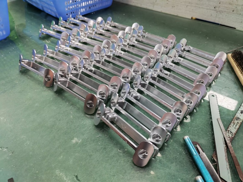 小批量CNC加工非标定制机器人铝合金零件