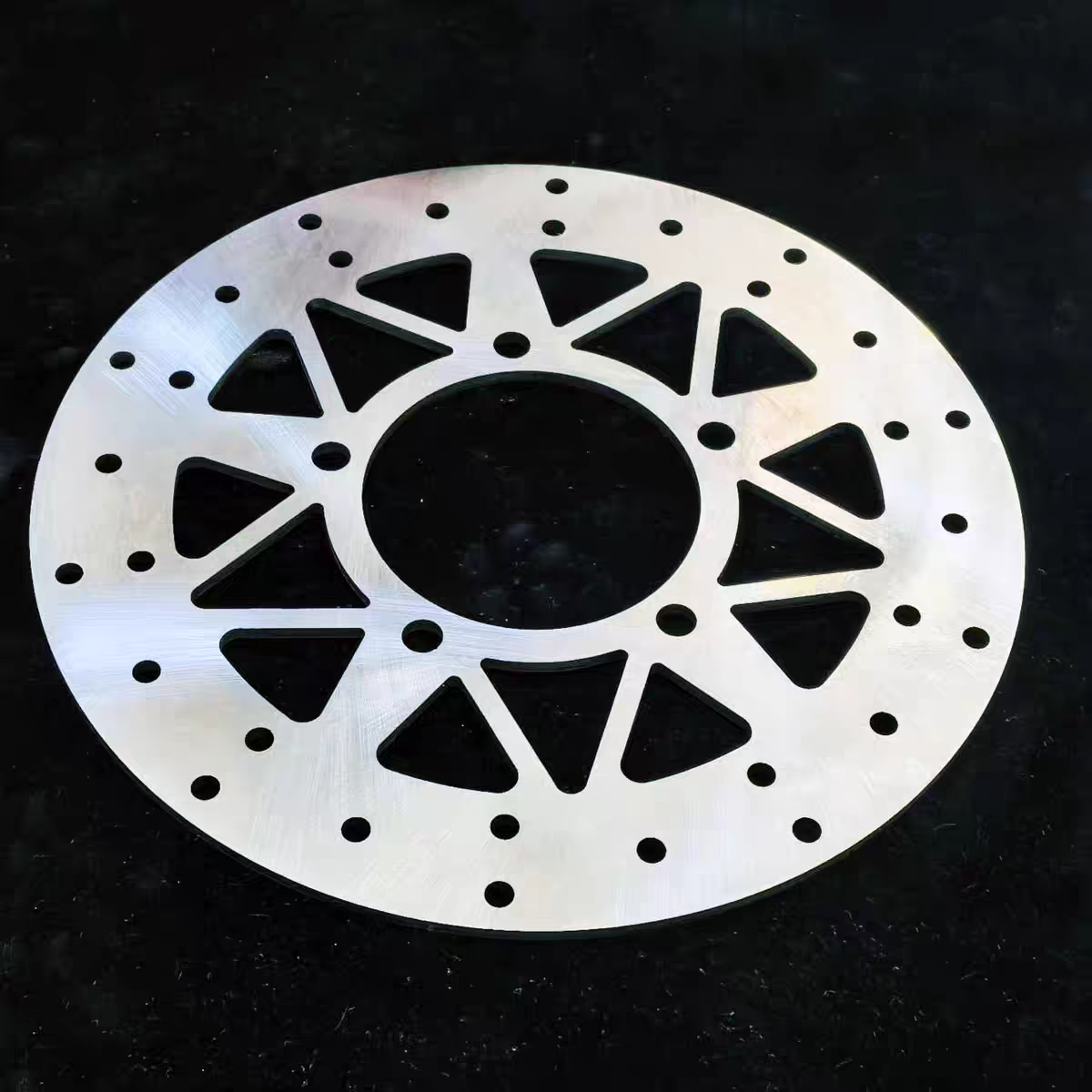 刹车盘车床加工